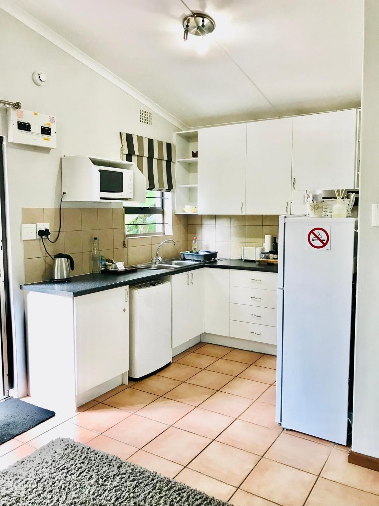 10Vdw Self Catering Apartments 더반빌 외부 사진